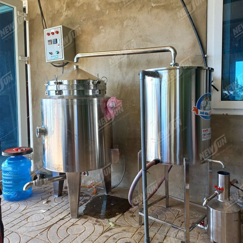 Hình ảnh thực tế của nồi chưng cất tinh dầu 100 lít tại nhà khách hàng 